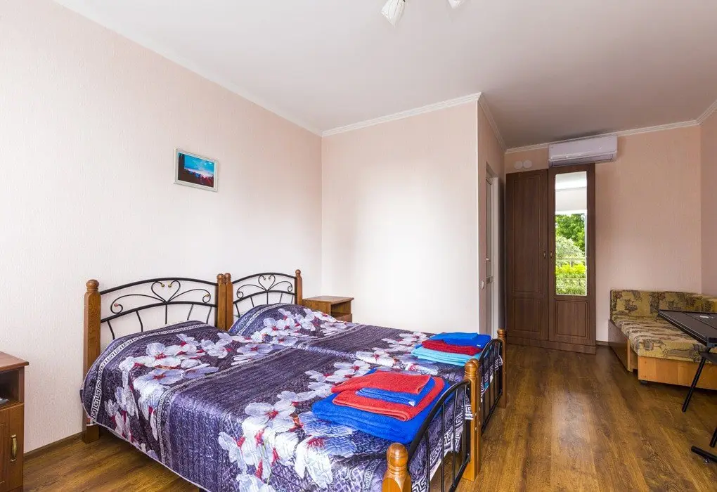 Гагра: Kamila Guesthouse