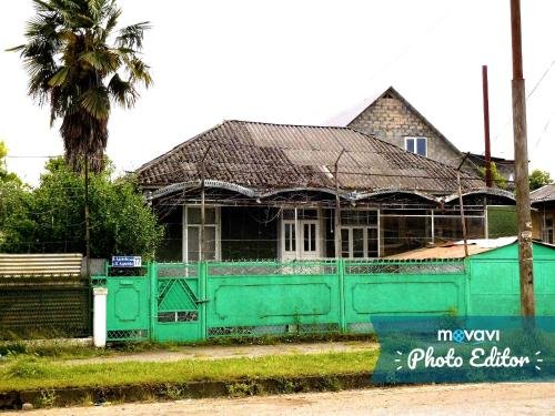 Сухум: Guesthouse on Adleiba 77