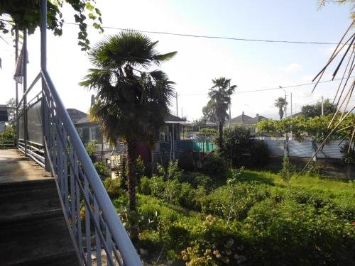 Сухум: Guesthouse on Adleiba 75