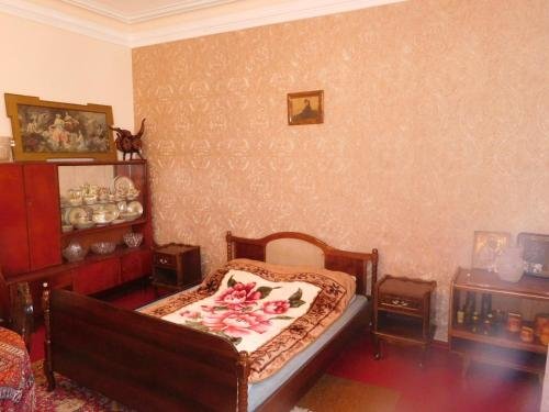Сухум: Guesthouse on Adleiba 75