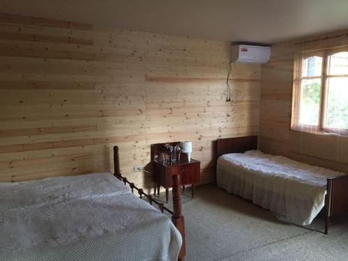 Гудаута: Guest House at Lakoba 36