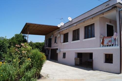 Сухум: Guest house on Abzhuiskoe 49