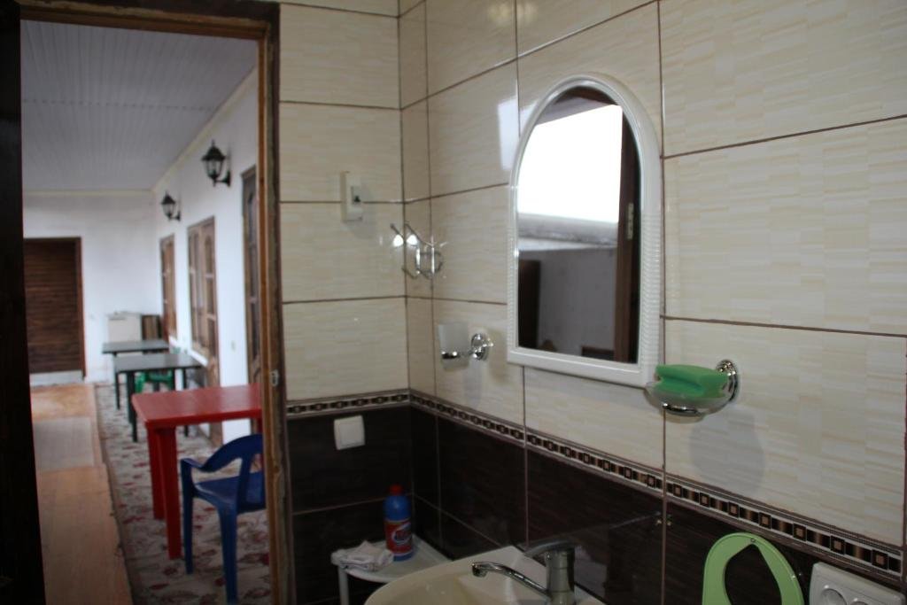 Сухум: Guest House on Dzhonua 96