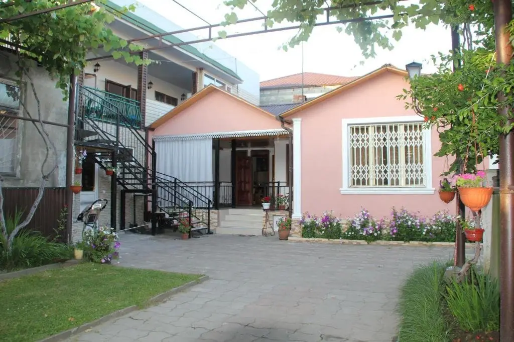 Сухум: Guest House on Dzhonua 96