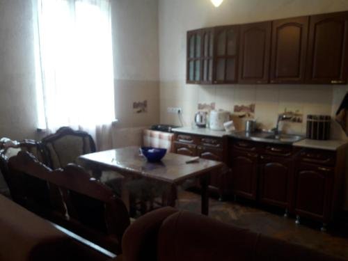 Сухум: Guest house on Inal-Ipa 60