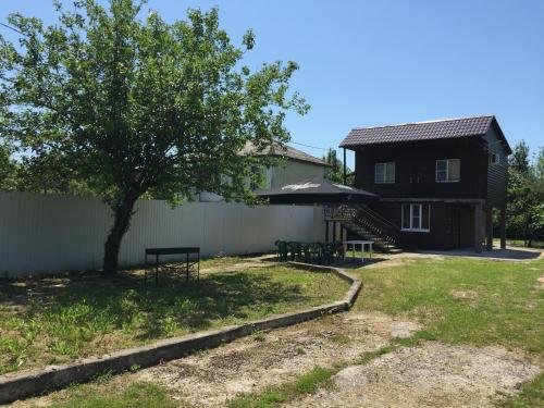 Гагра: Guest house on Lakoba 4