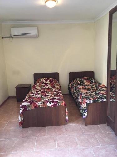 Гагра: Guest house on Abazgaa 4