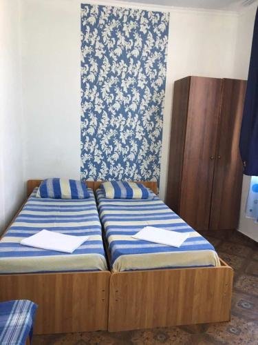 Гагра: Guest house on Abazgaa 4