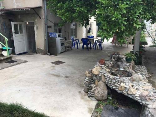 Гагра: Guest house on Abazgaa 4