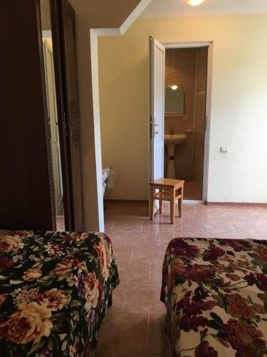 Гагра: Guest house on Abazgaa 4