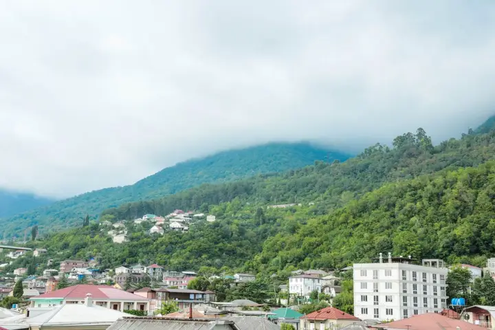 Гагра: Abhaz-Leo, byvsh. Loza (Gagra)