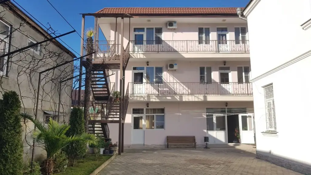 Сухум: Гостевой дом Holidays In Sukhum