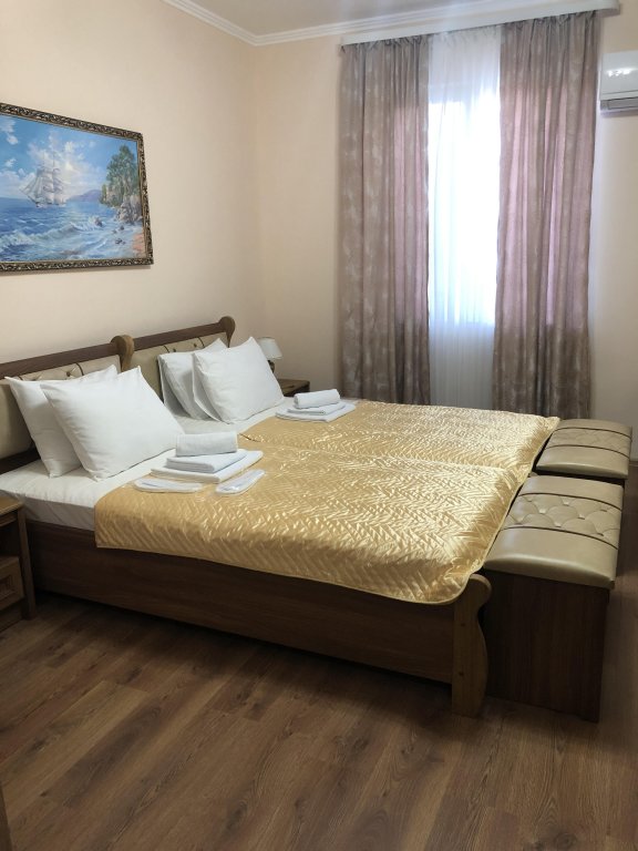 Сухум: Delfin Hotel	