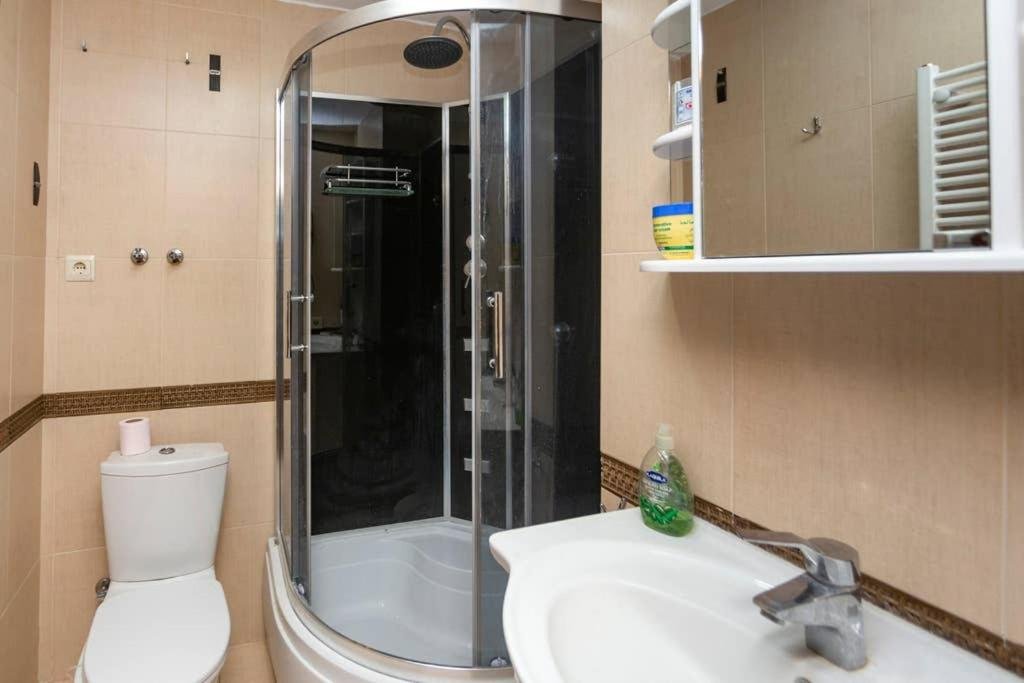 Гудаури: Bright & Cozy Apartment in The Center of Gudauri