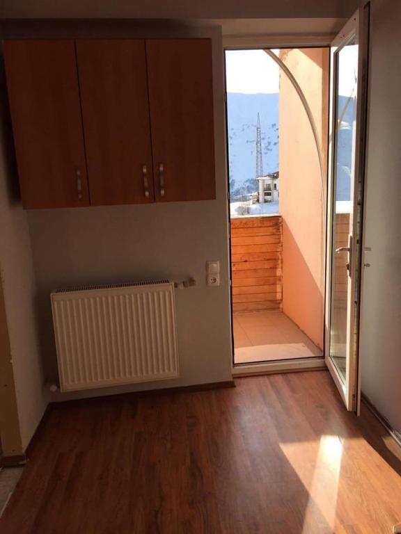 Гудаури: Sunny, Comfortable For Its Location