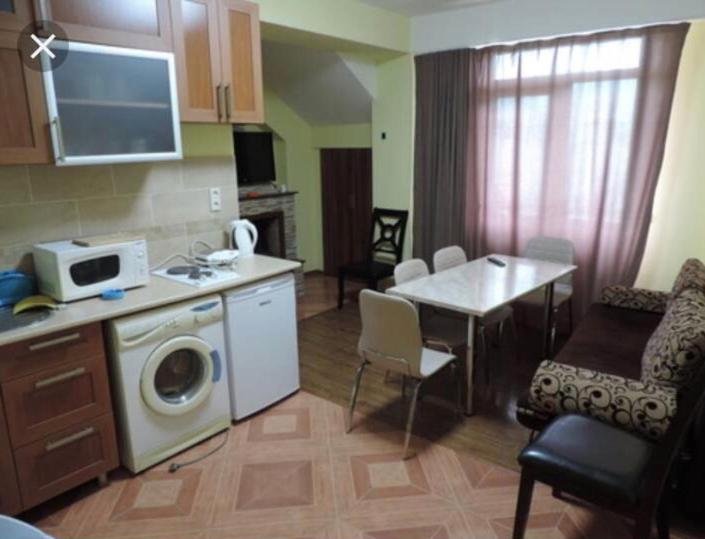 Гудаури: Ekaterines home