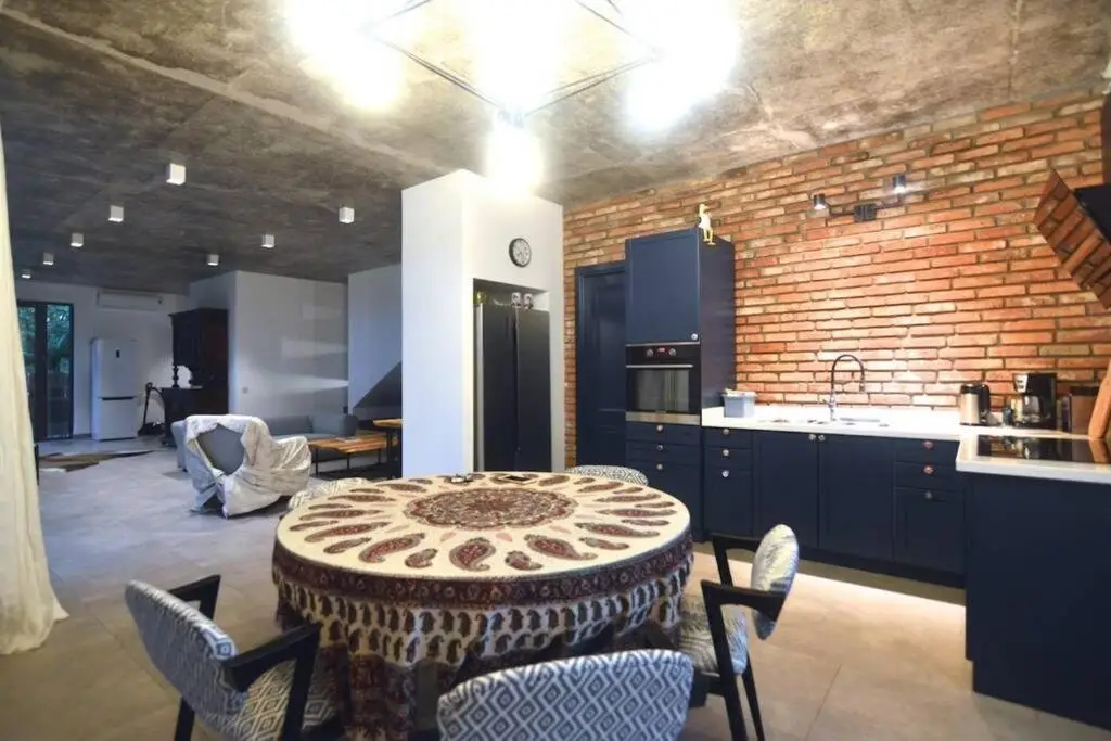 Шекветили: Kaprovani Brick House 100M to Beach