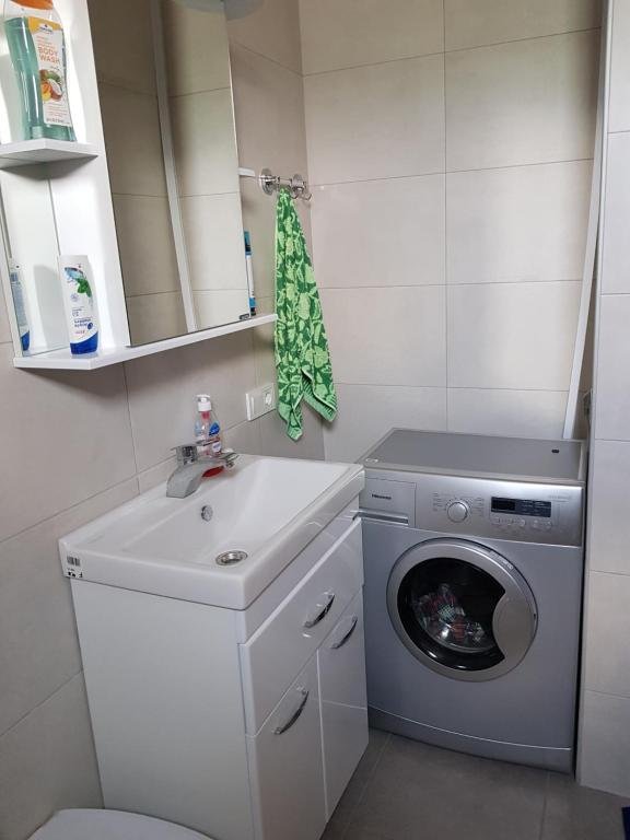 Тбилиси: 156 Mirian Mefe Street Apartment
