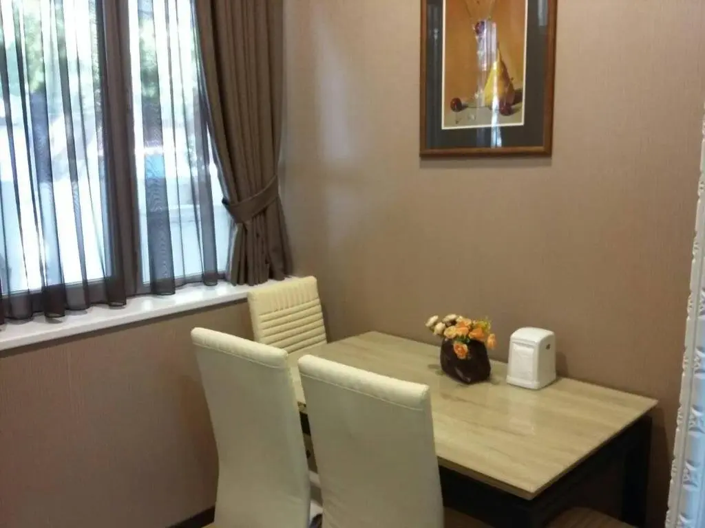 Тбилиси: Apartment Lado Asatiani 30