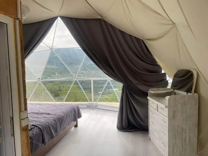 Амбролаури: 4 seasons. 4 სეზონი Glamping Georgia Racha