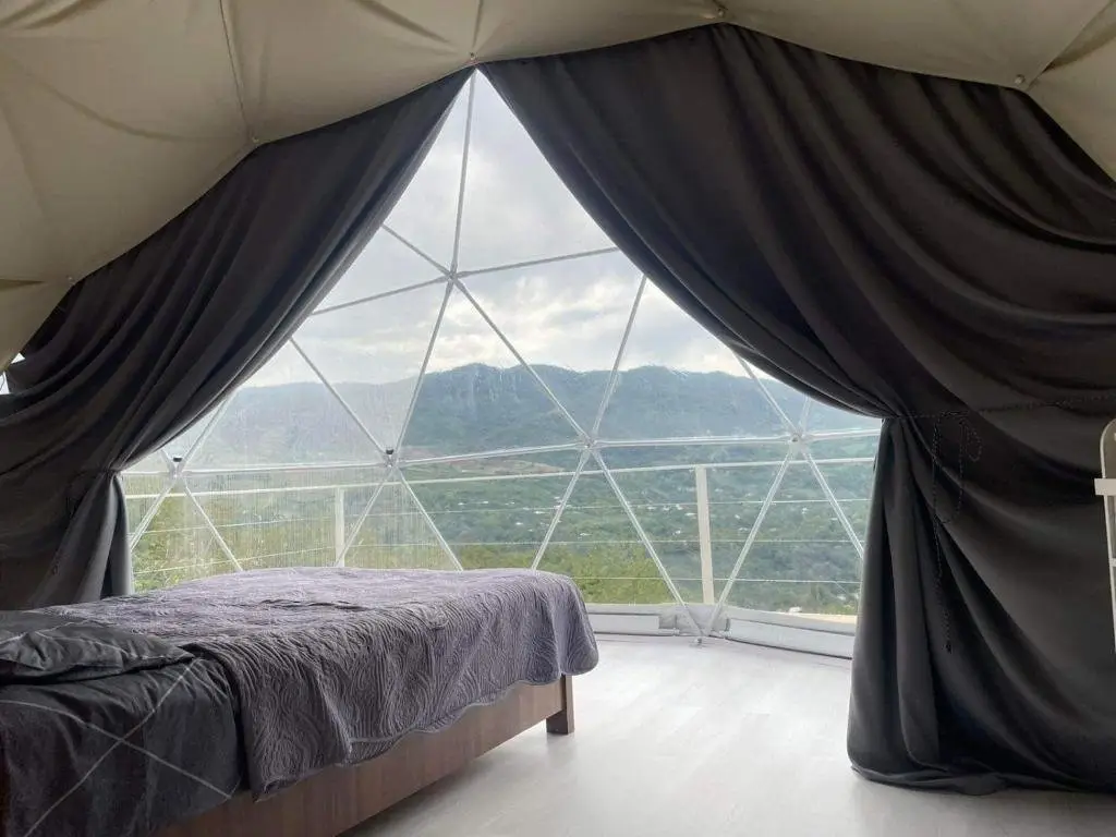 Амбролаури: 4 seasons. 4 სეზონი Glamping Georgia Racha