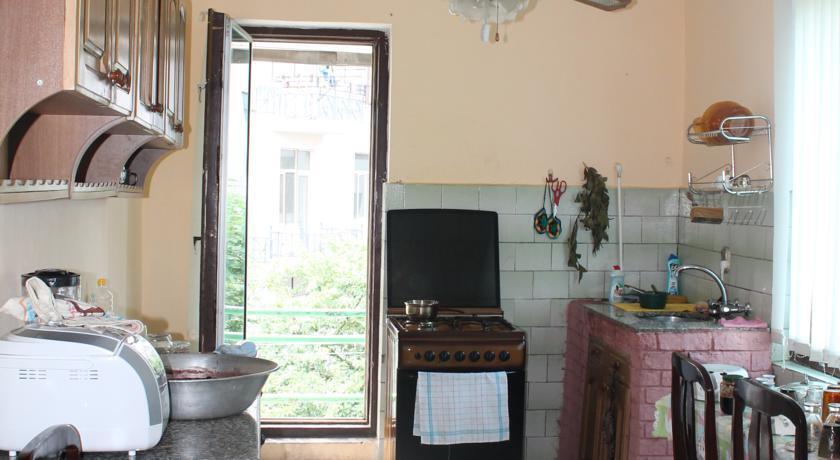 Батуми: Guest House Levani