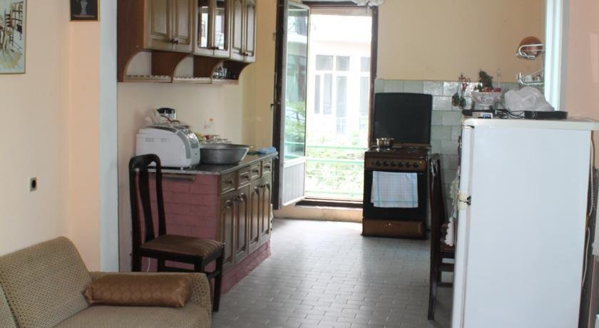 Батуми: Guest House Levani