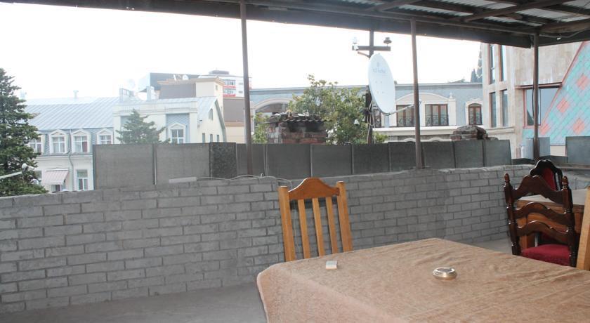 Батуми: Guest House Levani