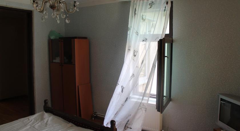 Батуми: Guest House Levani