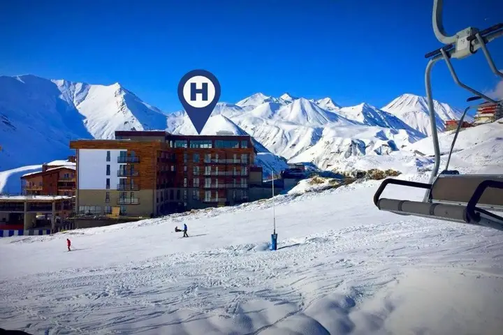 Гудаури: the best location apartment in gudauri loft