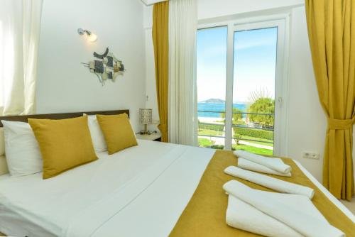 Фетхие: Saros Apartments Calls Beach