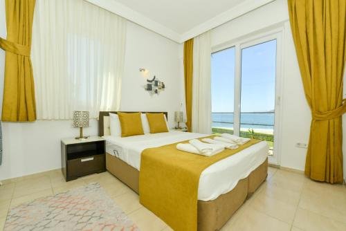 Фетхие: Saros Apartments Calls Beach