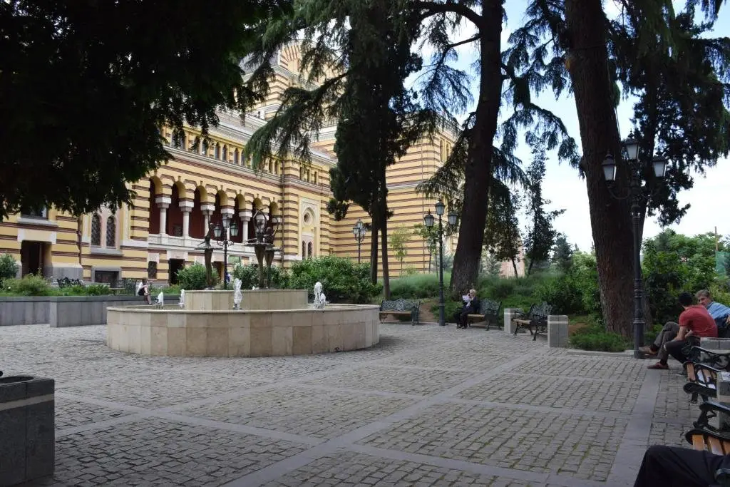 Тбилиси: Apartment Rustaveli 23