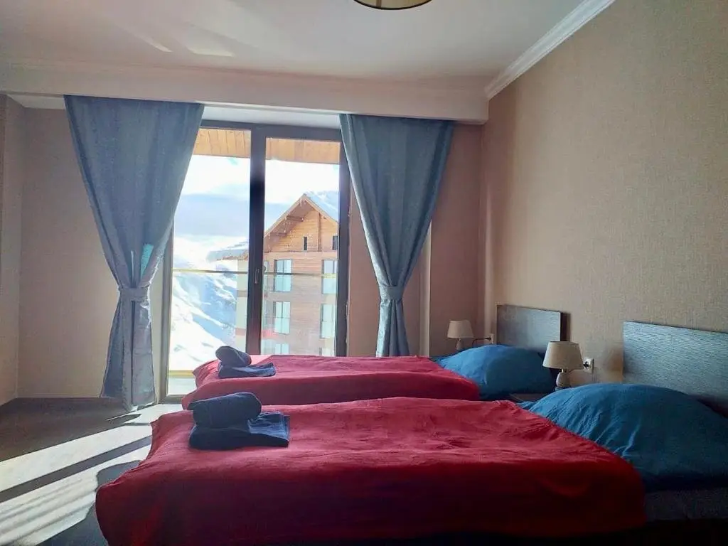 Гудаури: Big Appartement with Fireplace