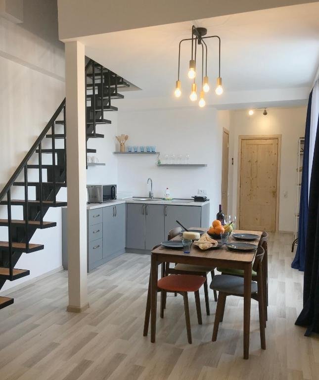 Гудаури: Cosy and Bright Two Floor Mezzanine Apartment