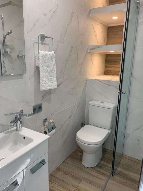 Гудаури: Brand New Luxury Apartment in New Gudauri with Mountain View and Terrace