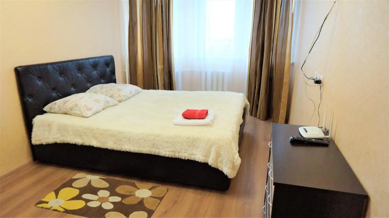 Владимир: Apartment Over The City