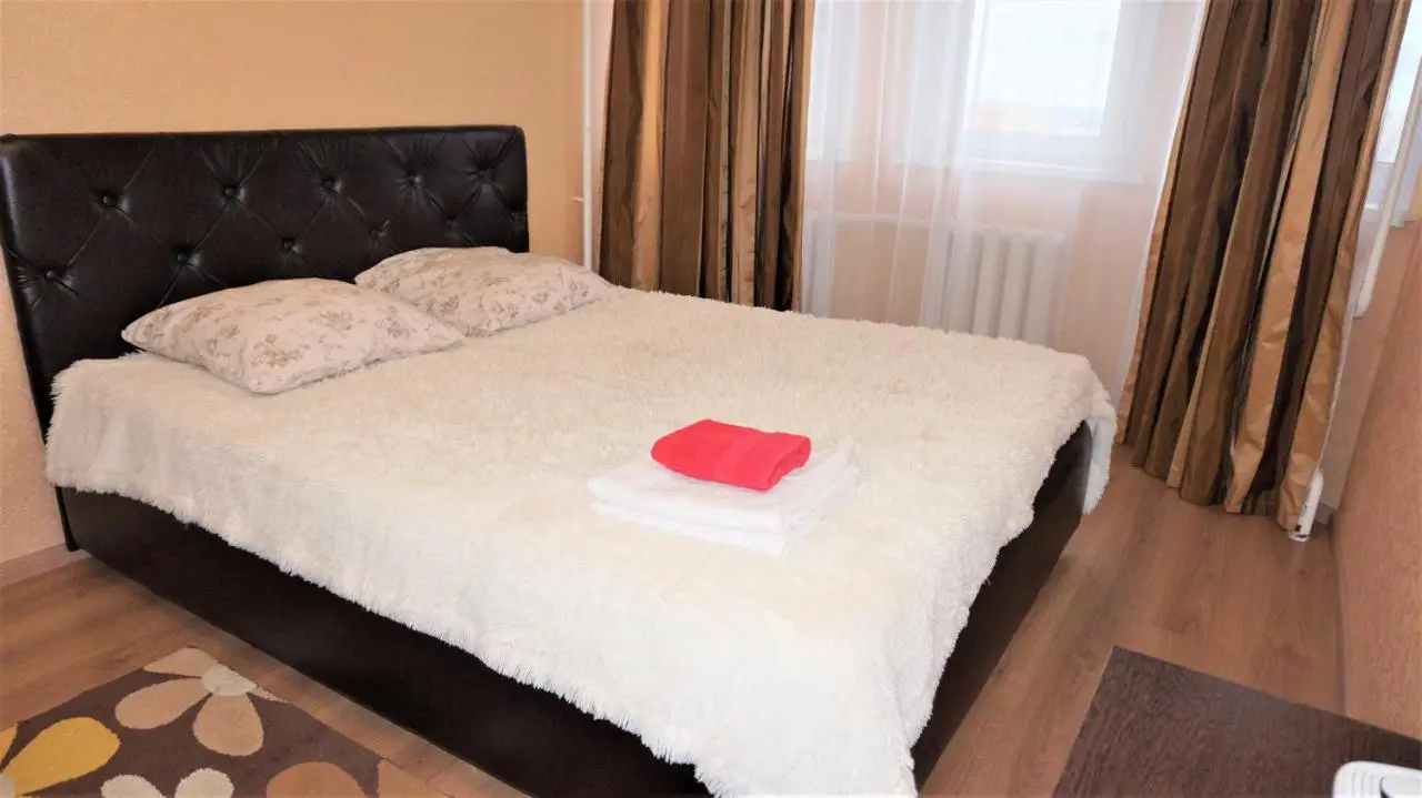 Владимир: Apartment Over The City