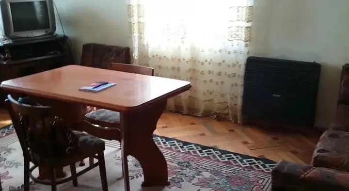 Батуми: Guest House Nodari
