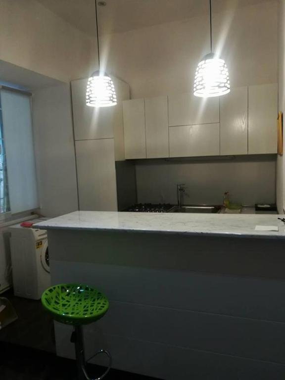 Тбилиси: Apartment near Freedom Square