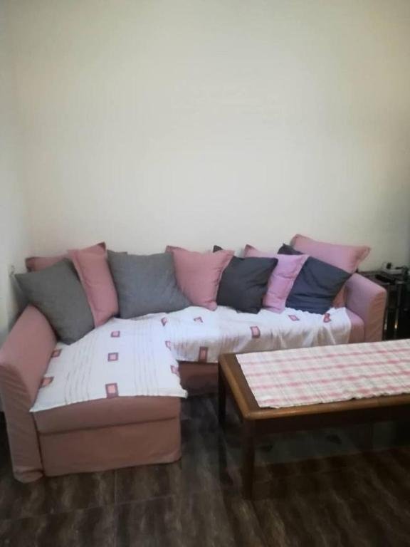Тбилиси: Apartment near Freedom Square