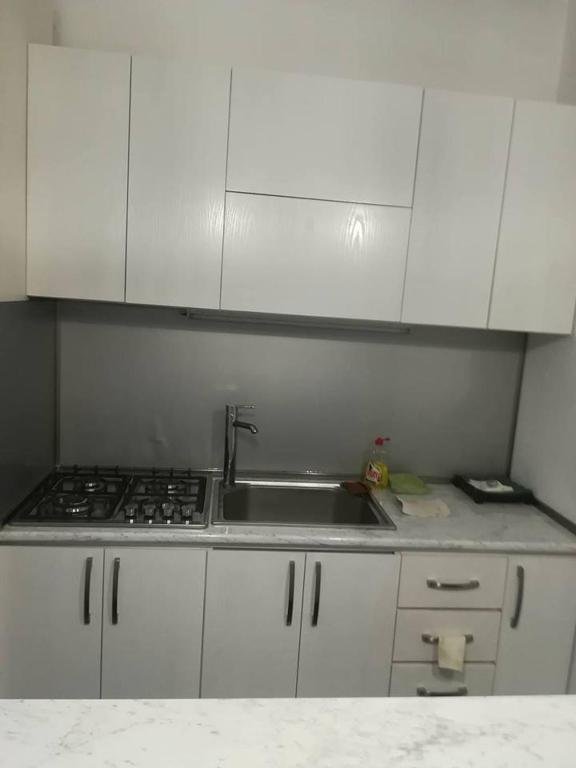 Тбилиси: Apartment near Freedom Square