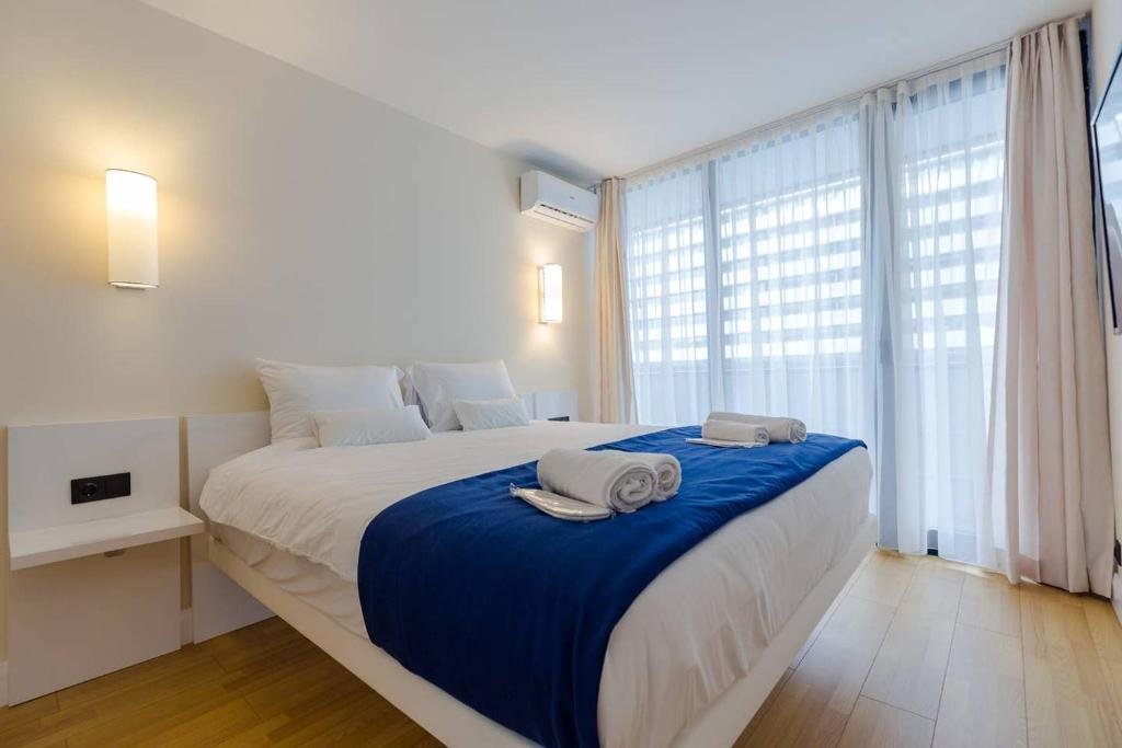Батуми: 1BR Apt with Sea View and balcony