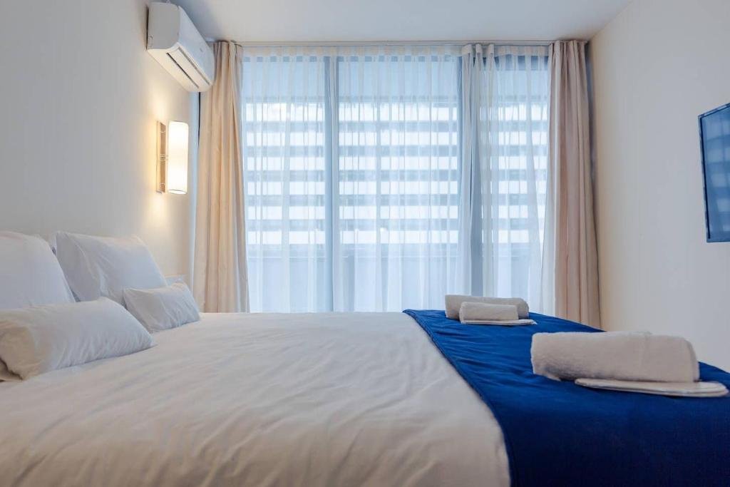 Батуми: 1BR Apt with Sea View and balcony