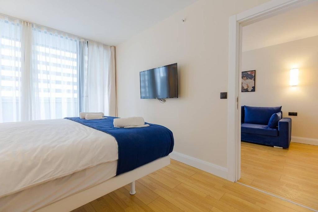 Батуми: 1BR Apt with Sea View and balcony