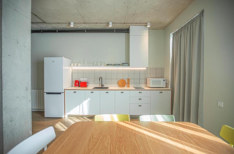 Тбилиси: 2BR luxury apartment with 2 Balconies in historic Tbilisi