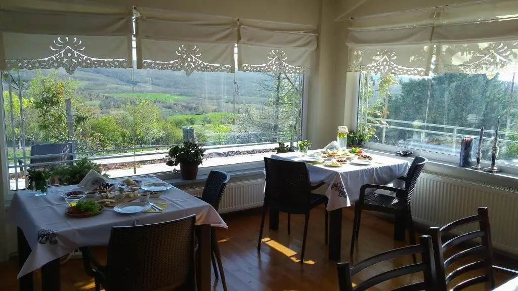 Кызылагач: Köy Evi Country House