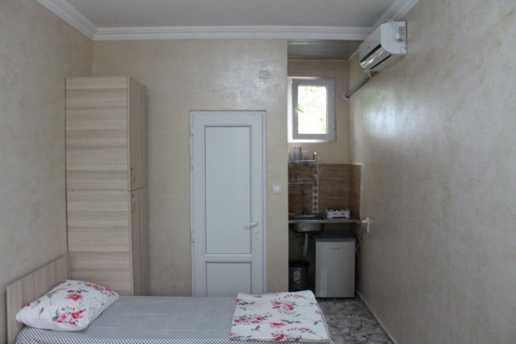 Батуми: V Batumi Guest House