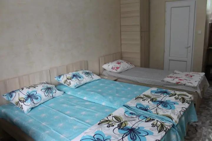 Батуми: V Batumi Guest House