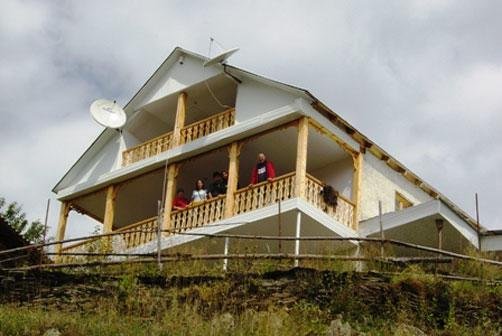 Омало: Guest house Kamsuri